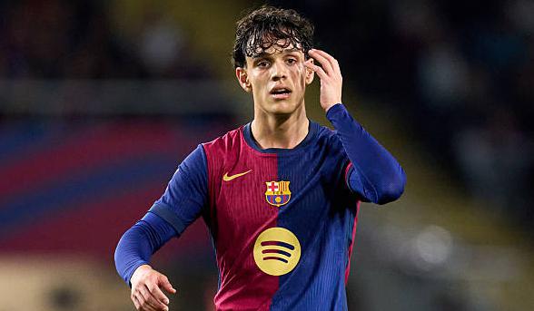 Barcelona khẳng định tương lai của Hector Fort, chốt kế hoạch chuyển nhượng mùa hè