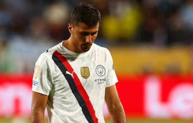 Rodri: Vấn đề thể lực giáng đòn mạnh vào tham vọng Man City