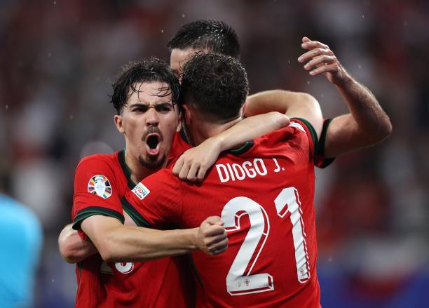 Cái chết của Diogo Jota và Andre Silva: nỗi đau của Vitinha và làng bóng đá thế giới