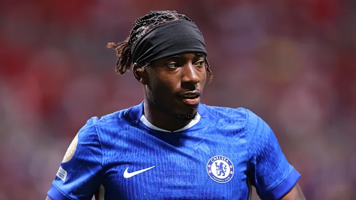 Bom tấn Noni Madueke: Từ sự hoài nghi đến niềm tin của CĐV Arsenal